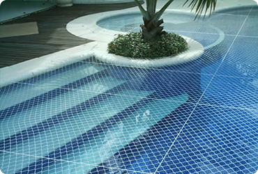 Rede de proteção para piscinas